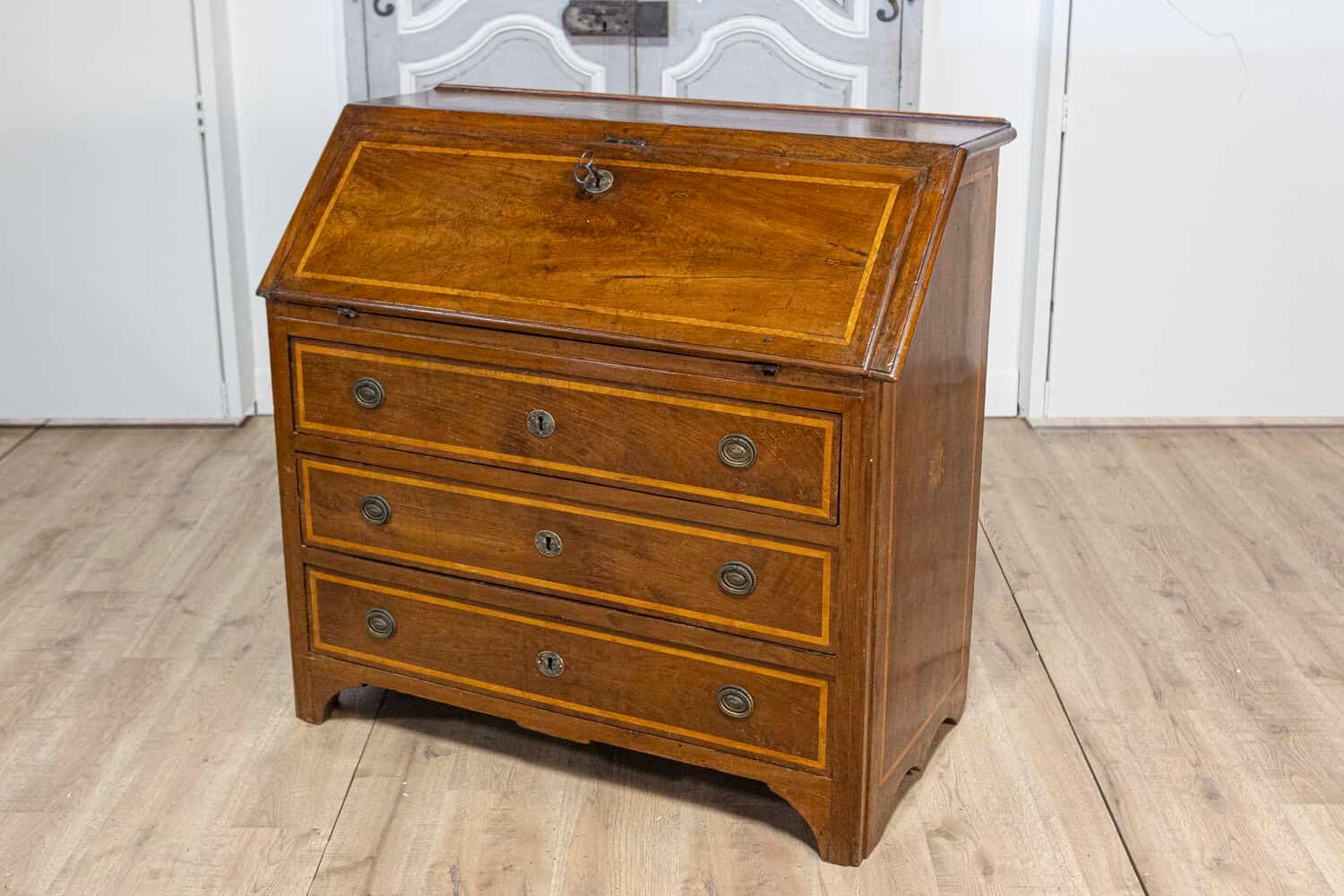 Italian 18th Century Walnut Slant-Front Secretaire with Ash Inlay and Marquetry - JAA