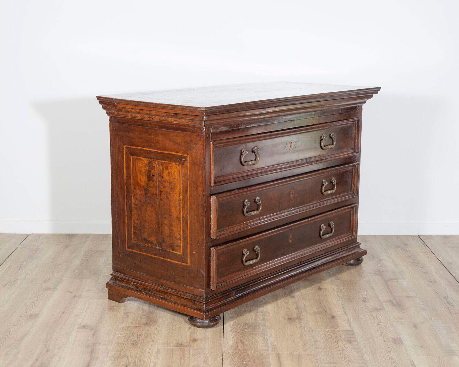 18th Century Venetian Walnut Chest of Drawers - JAA