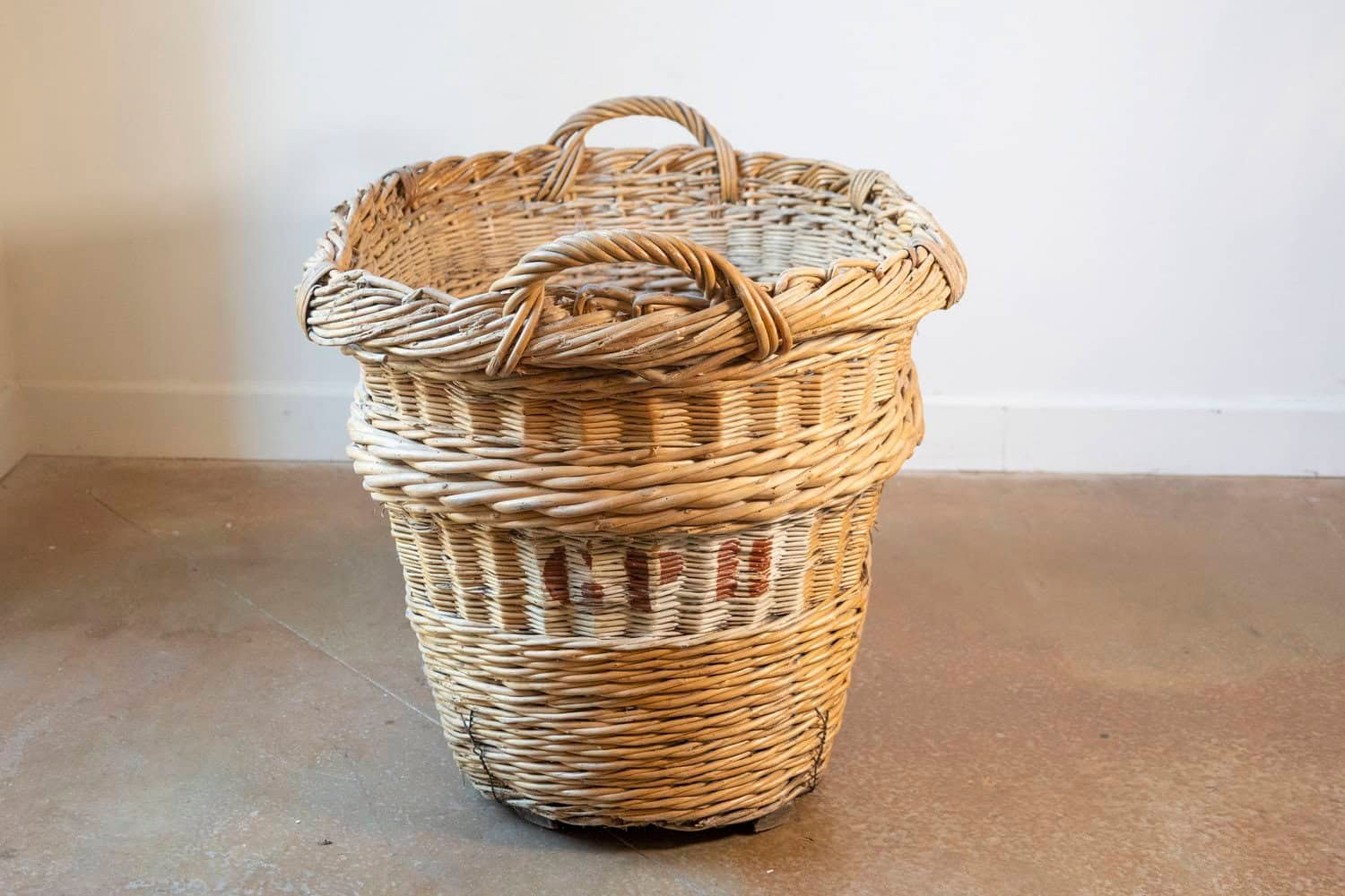 Early 20th Century French Wicker Grape Harvesting Basket - JAA