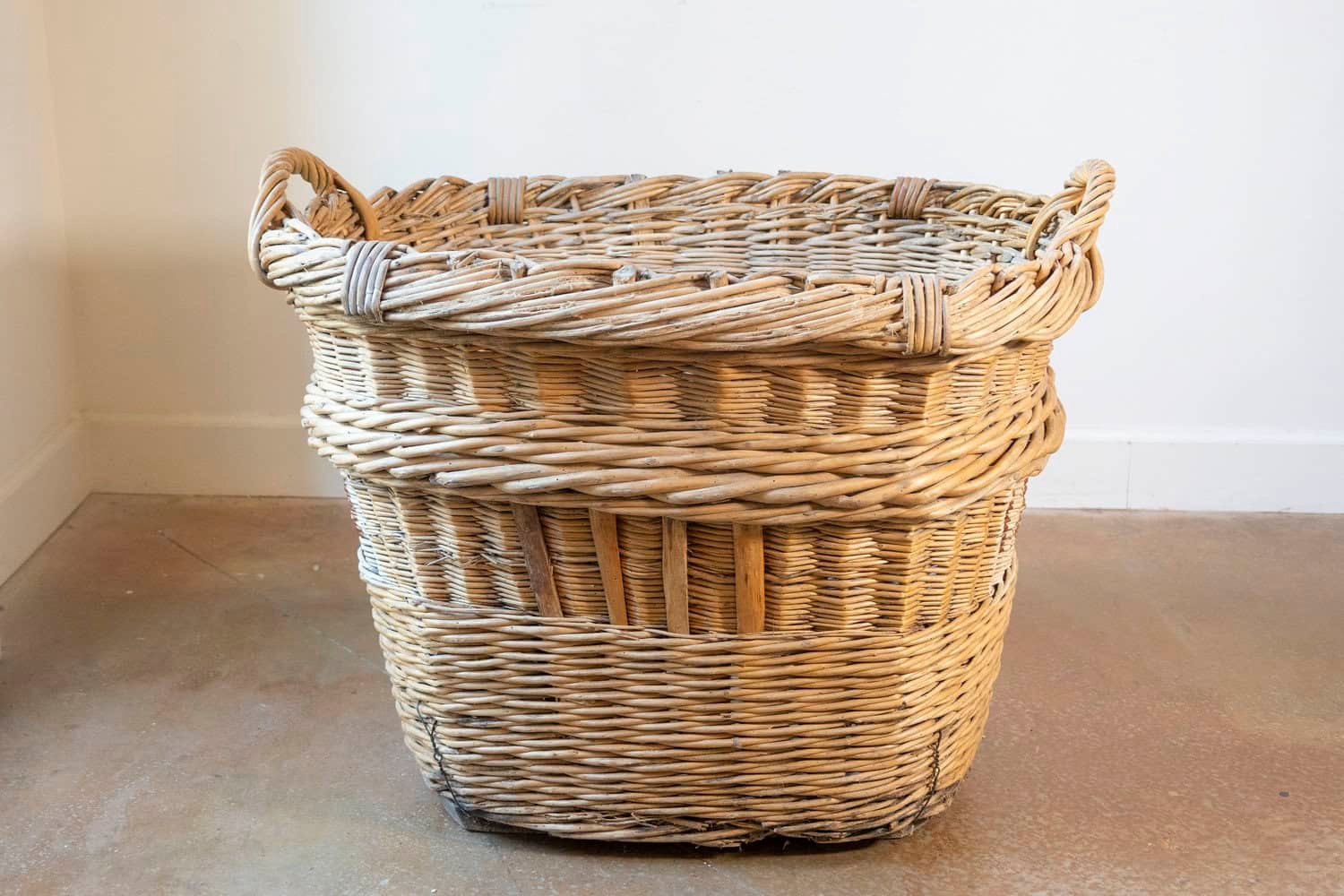 Early 20th Century French Wicker Grape Harvesting Basket - JAA