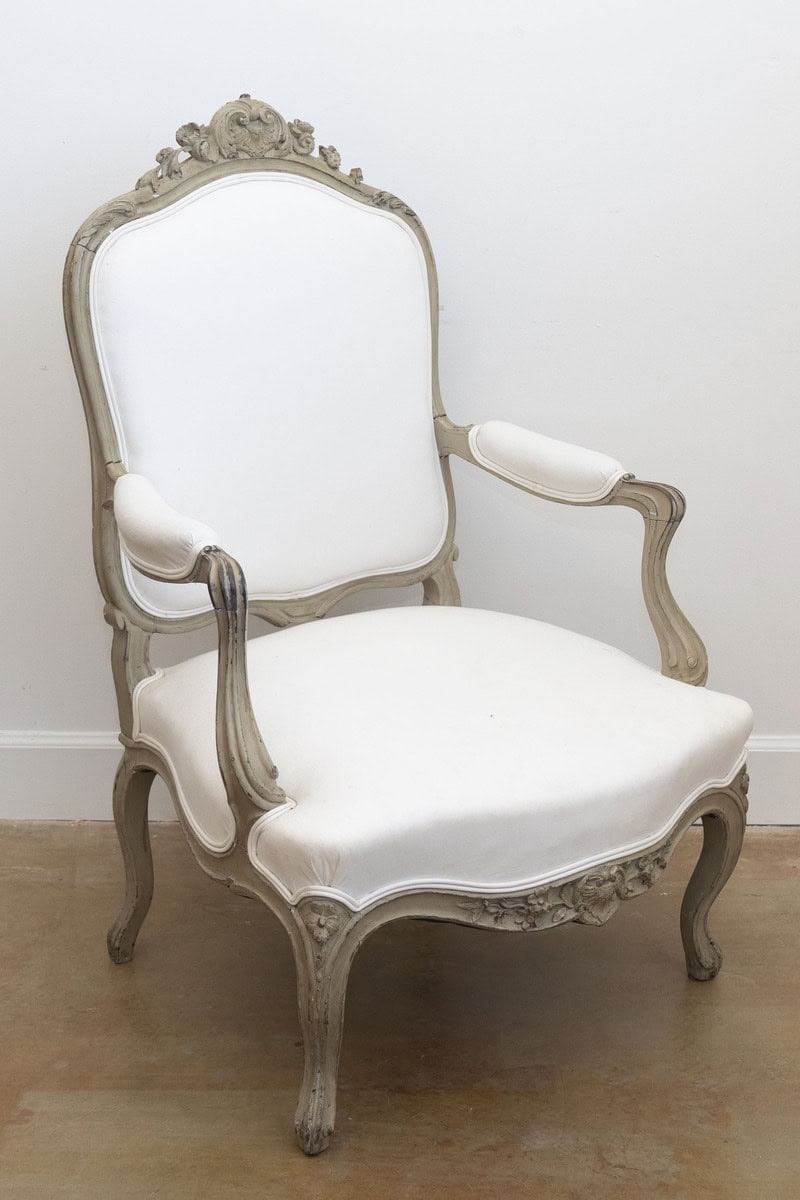 Pair of Napoléon III 1850s Painted and Upholstered Armchairs with Carved Flowers - JAA