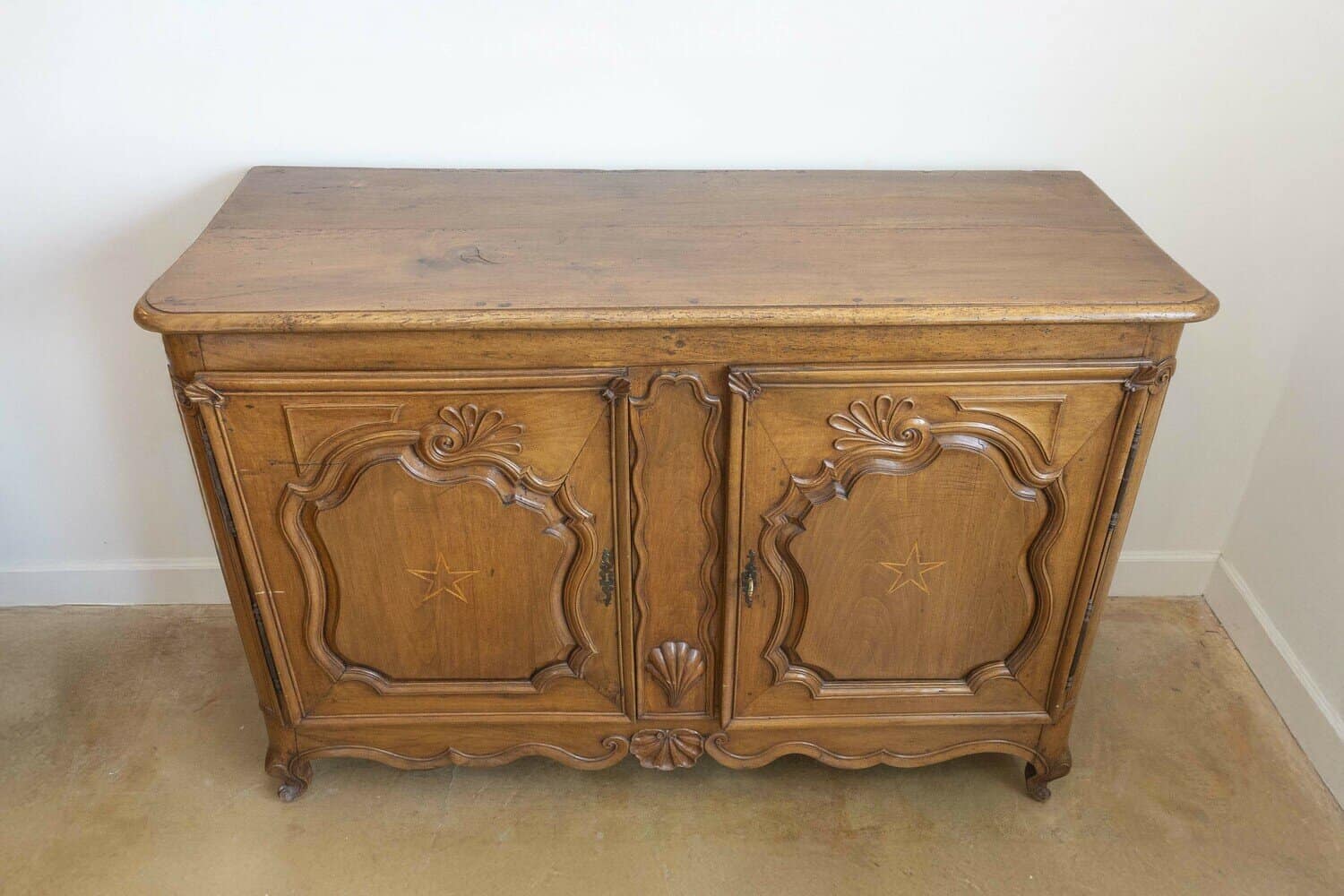 40% OFF at Checkout. French 1750s Louis XV Period Walnut Buffet with Star Inlay and Carved Shells - JAA