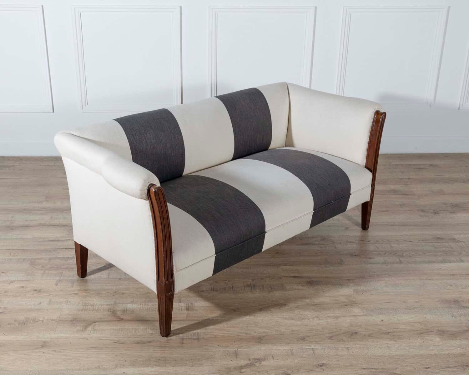 Italian Early 19th-Century Mahogany Sofa with Bronze Mounts - JAA