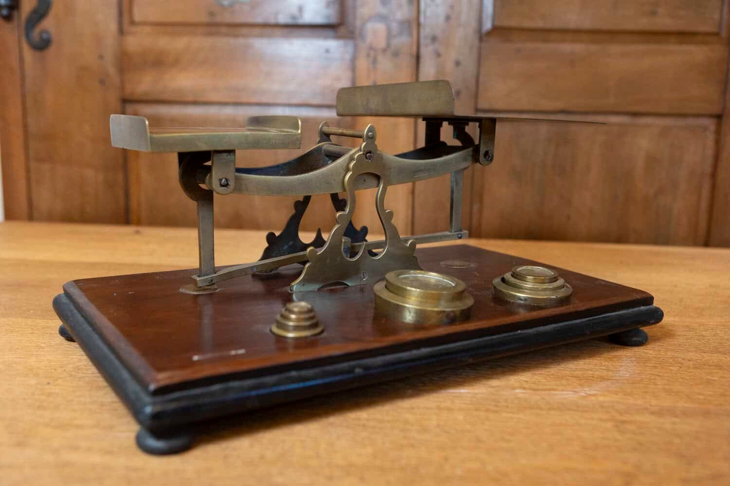 Early 20th Century English Postal Scale - JAA