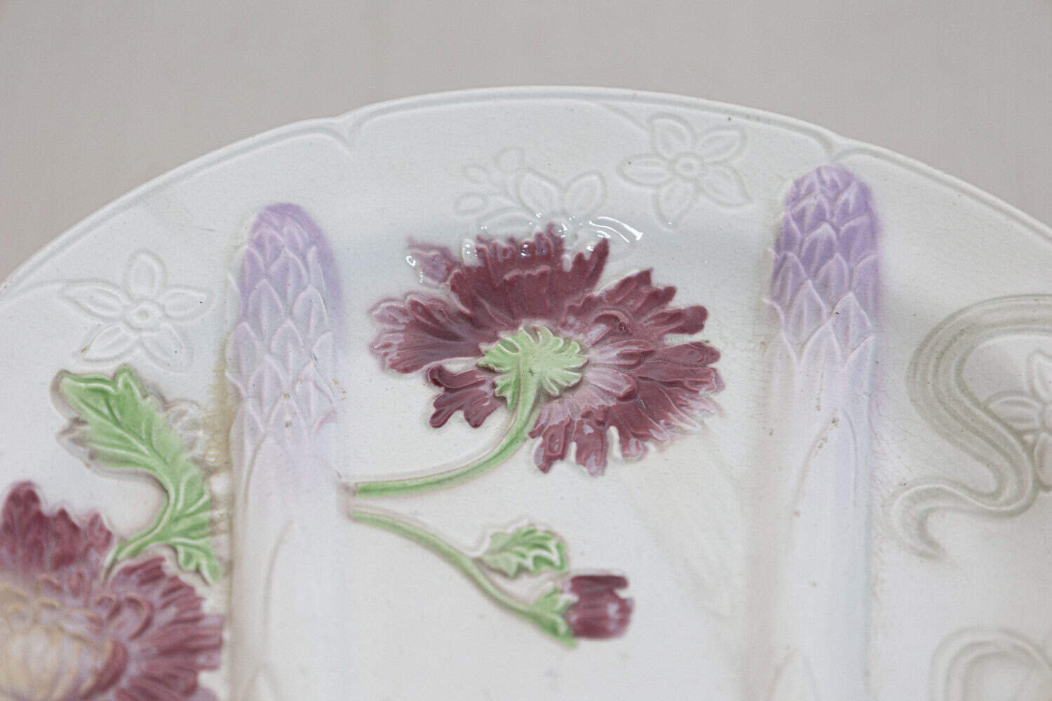 French Majolica Asparagus Dinner Plates with Colorful Flowers, 7 Available - JAA
