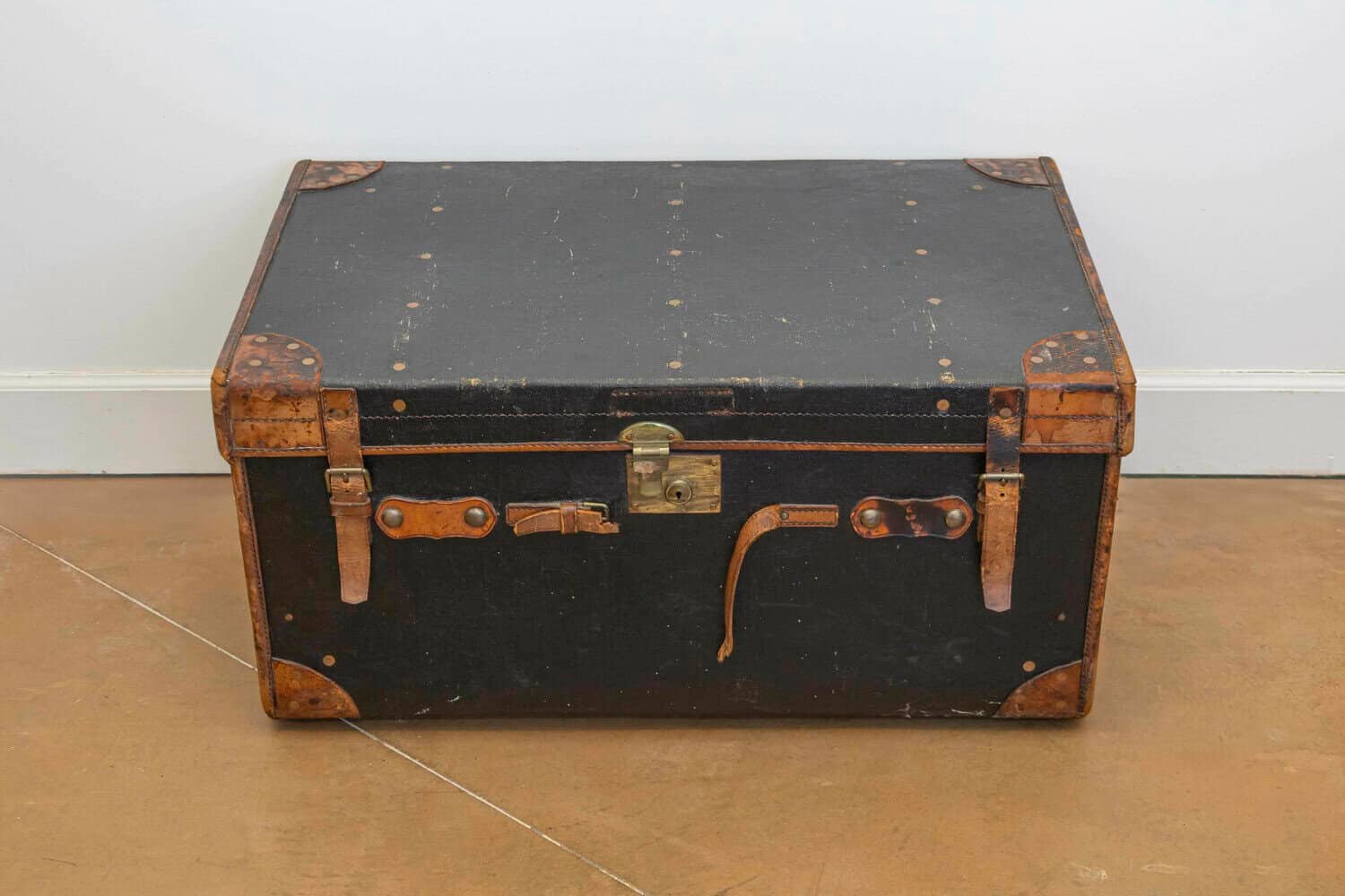 English Victorian Period 19th Century Black Traveling Trunk With Initials J.G.F. - JAA