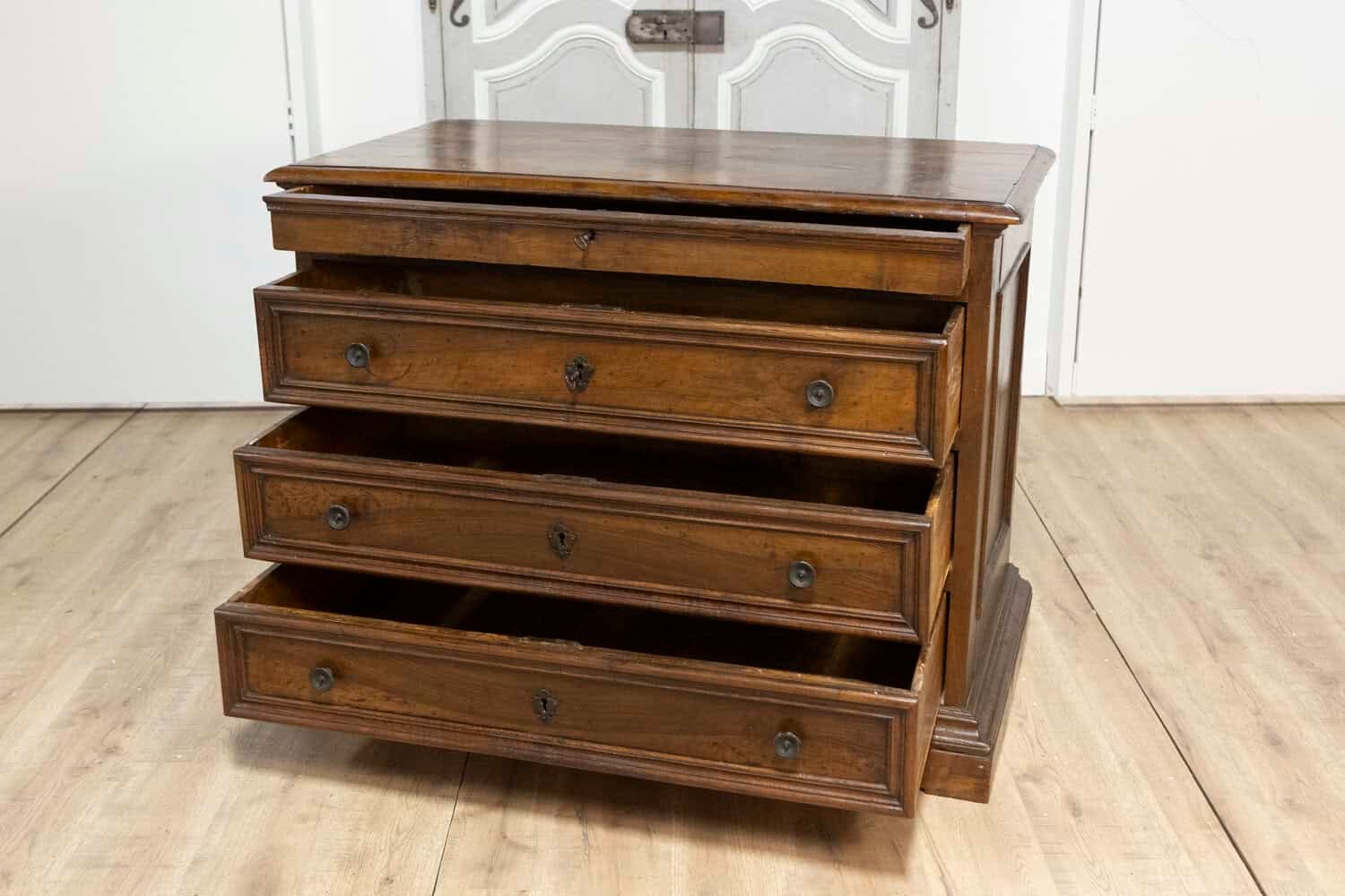 Italian 17th Century Walnut Four-Drawer Commode with Carved Bracket Feet - JAA