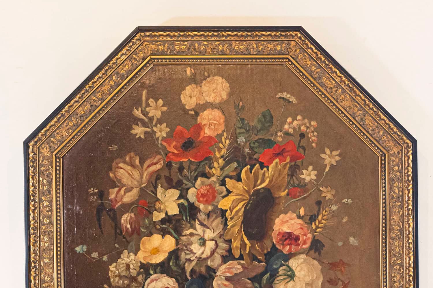 French Restauration Period 1820s Framed Octagonal Painting Depicting a Bouquet - JAA