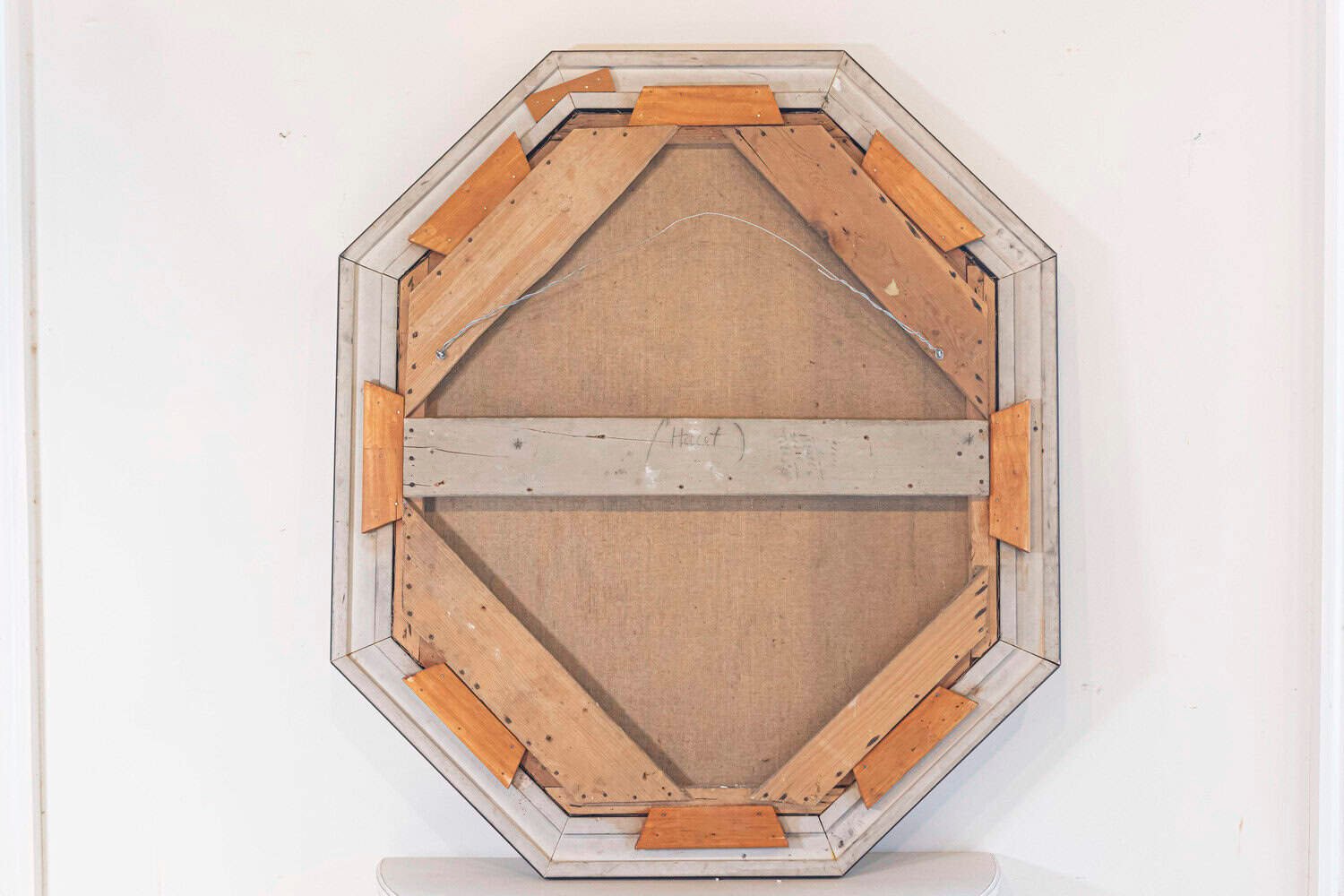 French Restauration Period 1820s Framed Octagonal Painting Depicting a Bouquet - JAA