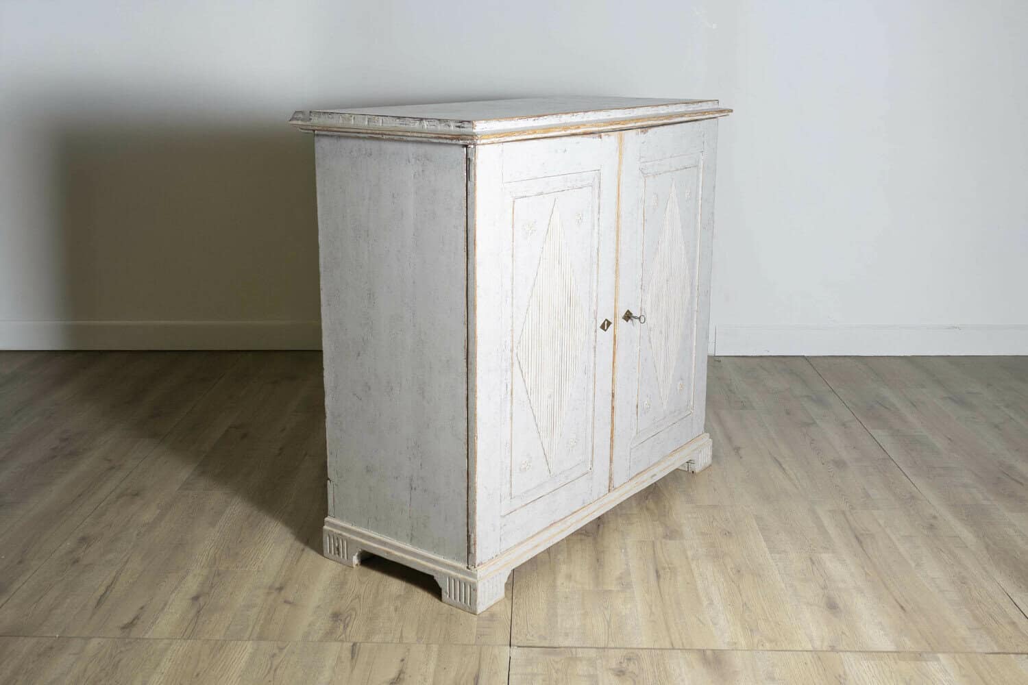 1820s Late Gustavian Period Swedish Buffet with Carved Reeded Diamond Motifs - JAA