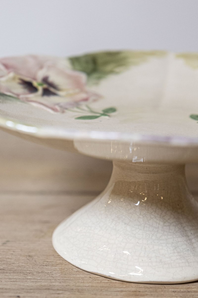 French Majolica Compote with Pansies and Scalloped Edge from the 19th Century - JAA