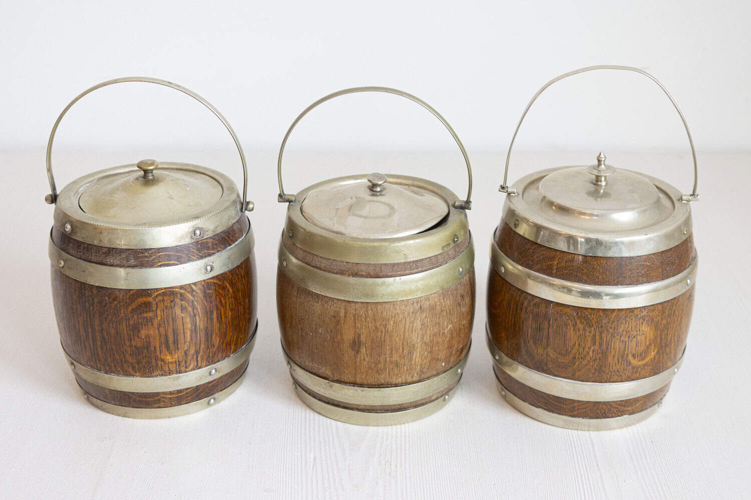 English Victorian Period Late 19th Century Oak Lidded Biscuit Barrel with Shield - JAA