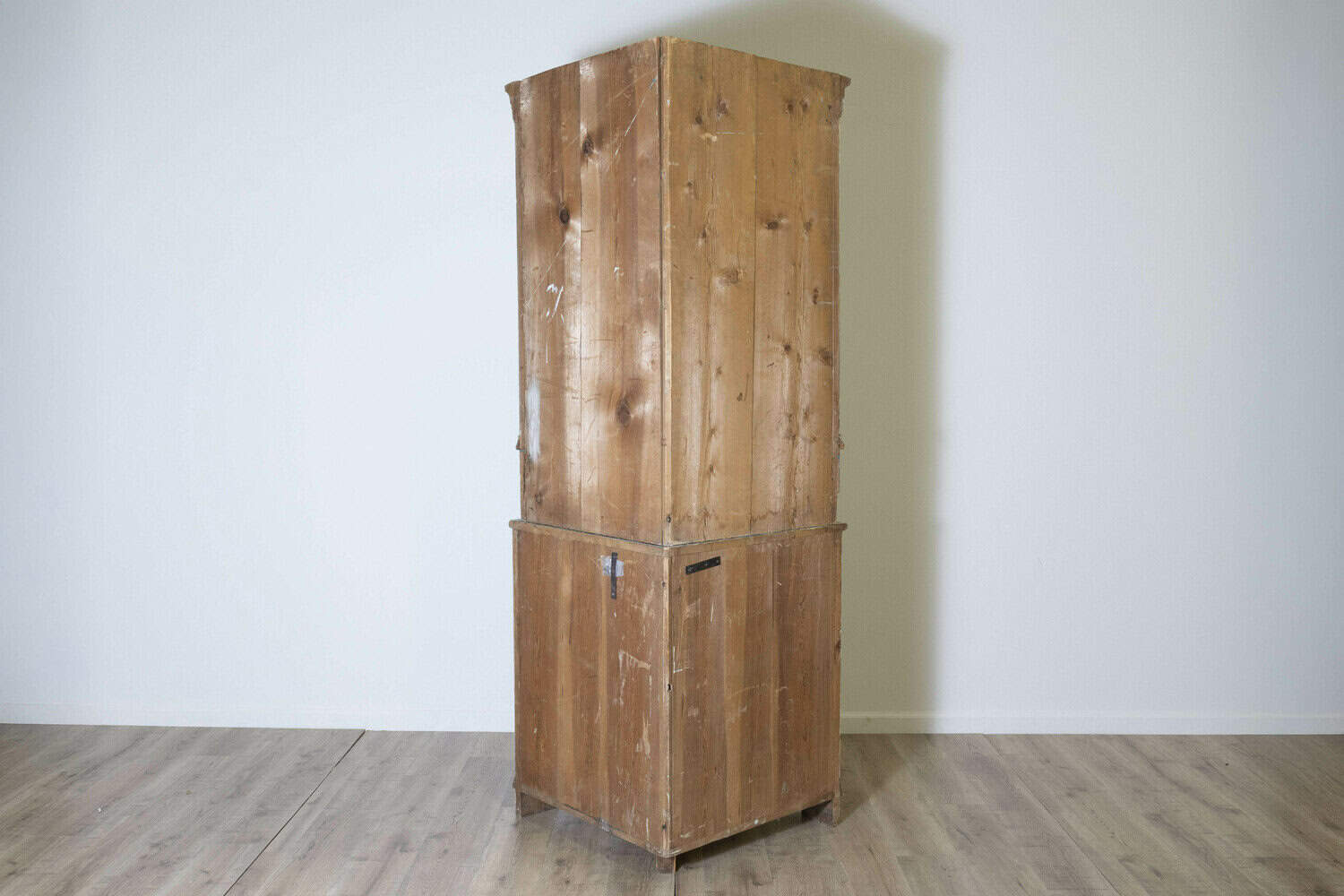 19th Century Swedish Corner Cabinet Circa 1820 - JAA