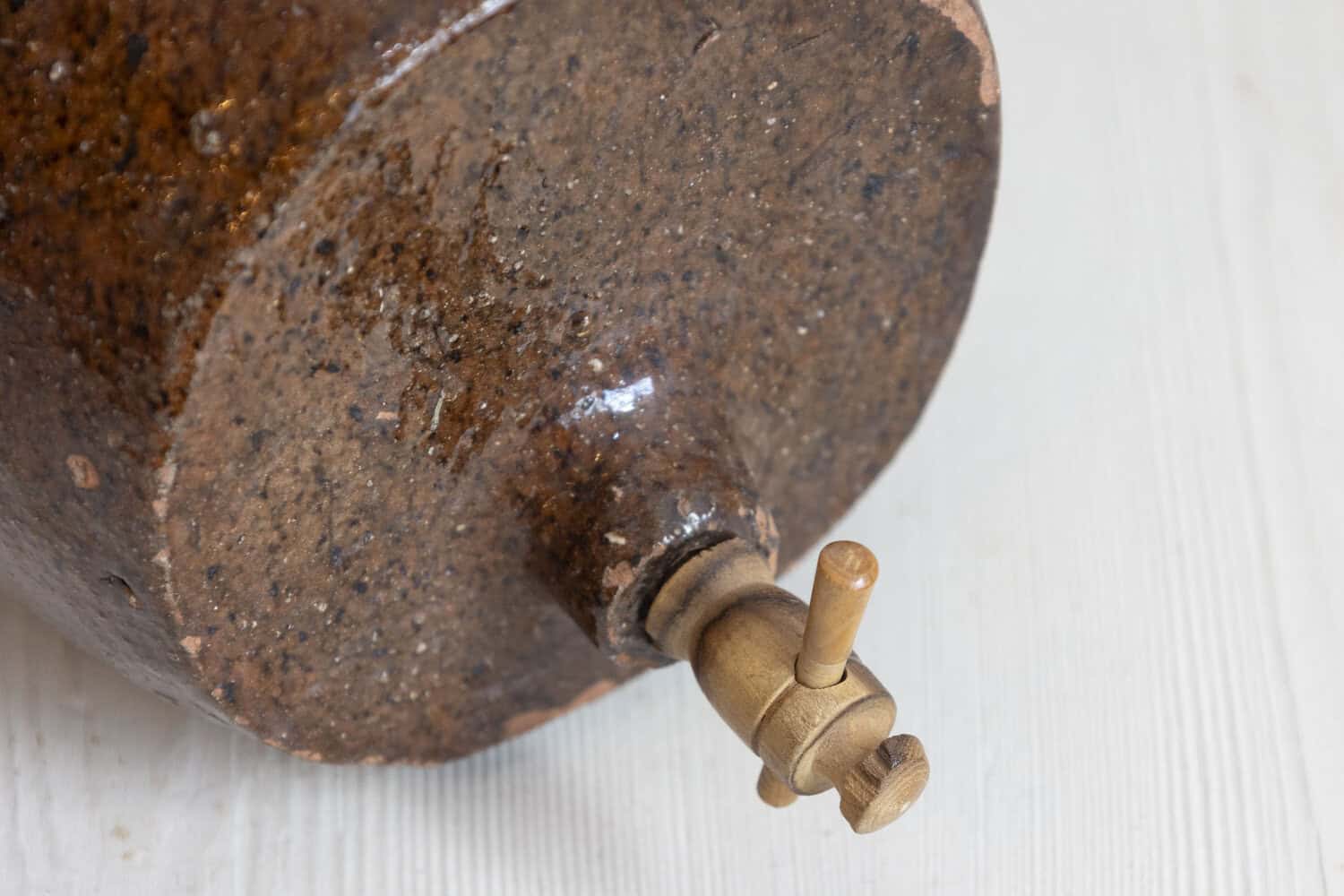 French 19th Century Terracotta Vinegar Pot with Chocolate Glaze and Great Patina - JAA