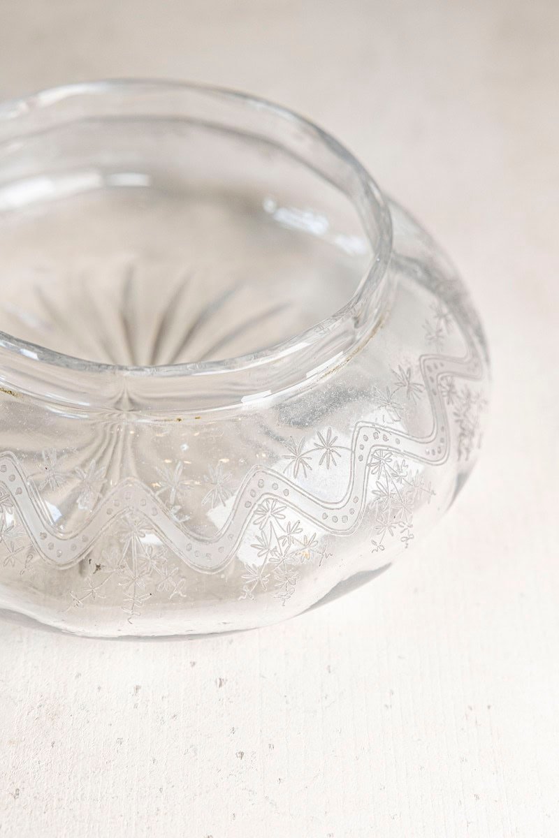 Small English 1920s Glass Vanity Jar with Incised Silver Lid and Etched Design - JAA