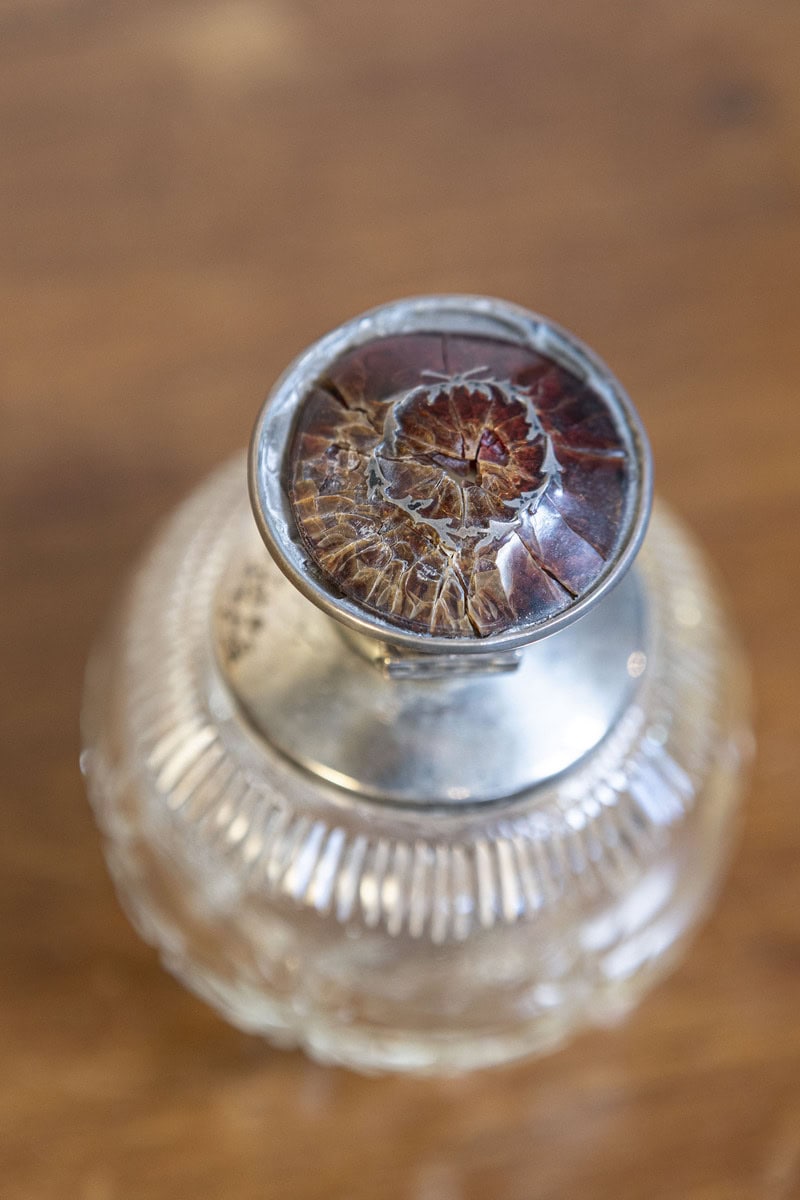 English Victorian Crystal Toiletry Bottle with Silver Lid from the 19th Century - JAA