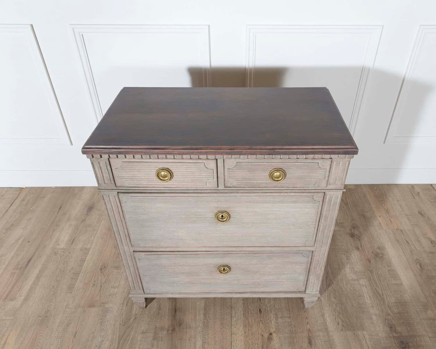 Swedish Gustavian Painted Chest of Drawers, circa 19th Century - JAA
