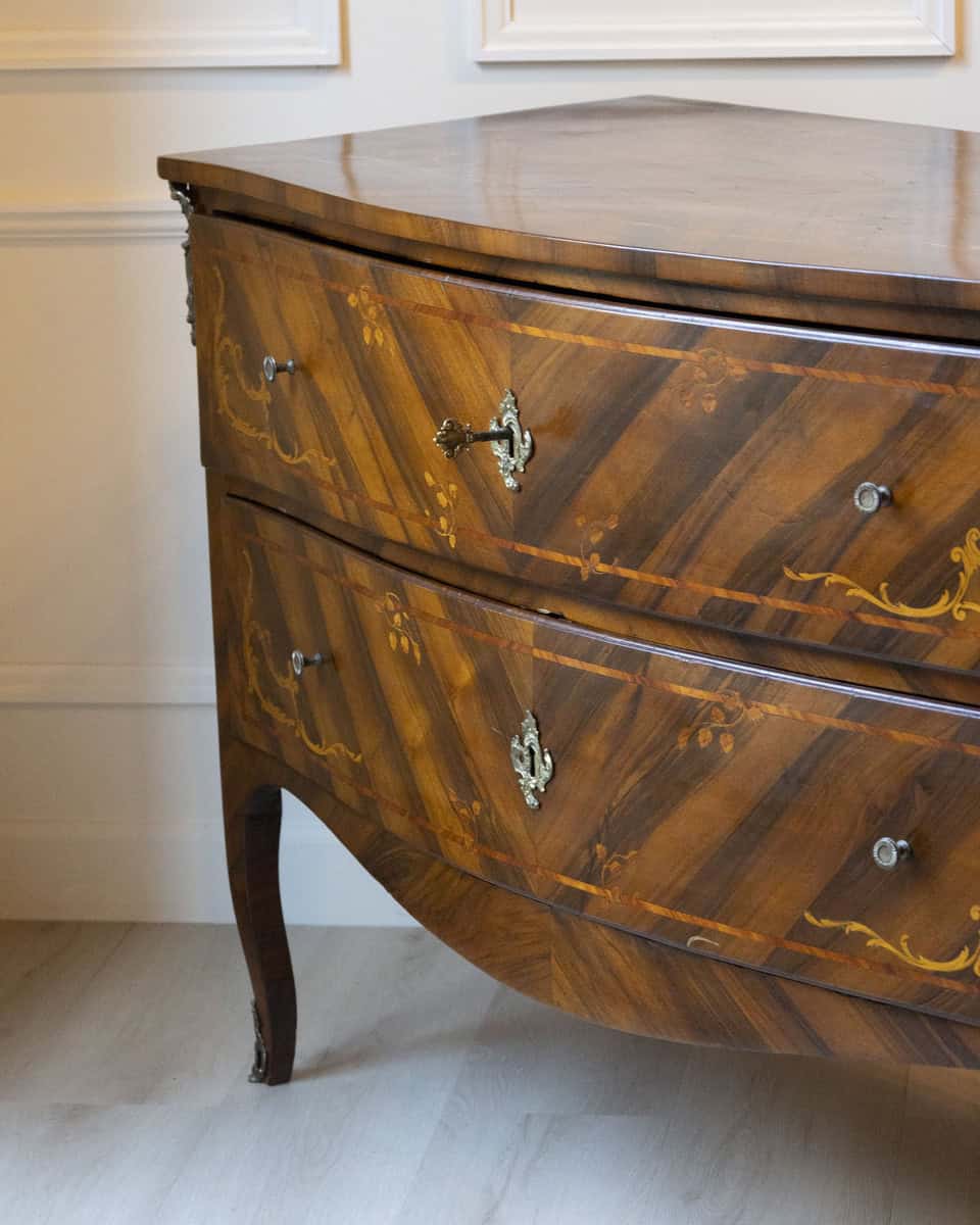ON HOLD - Pair of 18th-Century Lombard Marquetry Commodes in Walnut and Bois de Rose - JAA