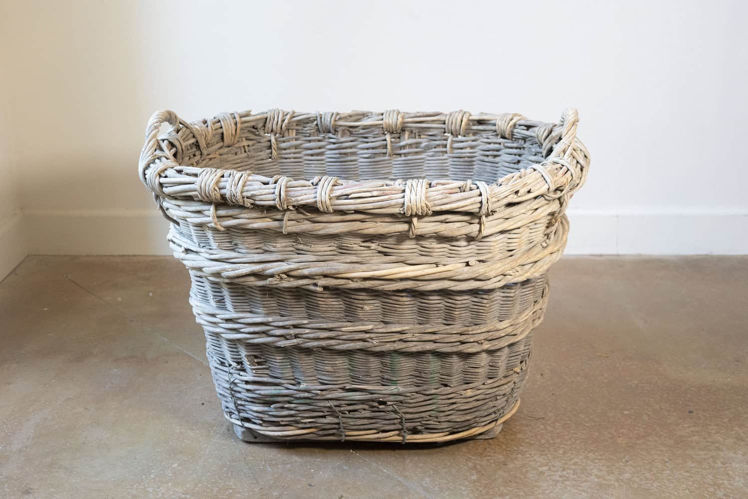 Early 20th Century French Wicker Grape Harvesting Basket - JAA