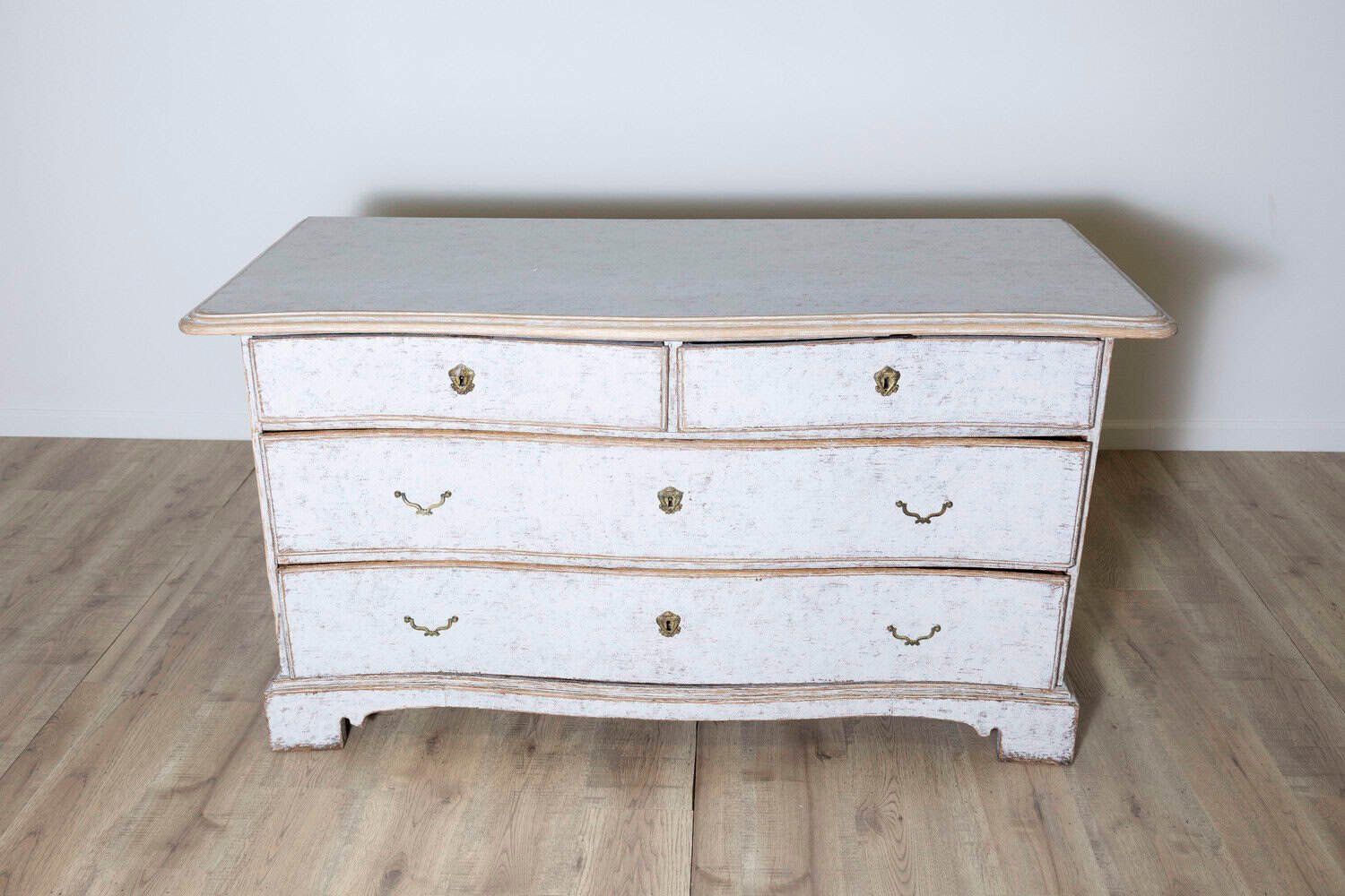 18th Century Swedish Chest of Drawers Circa 1790 - JAA