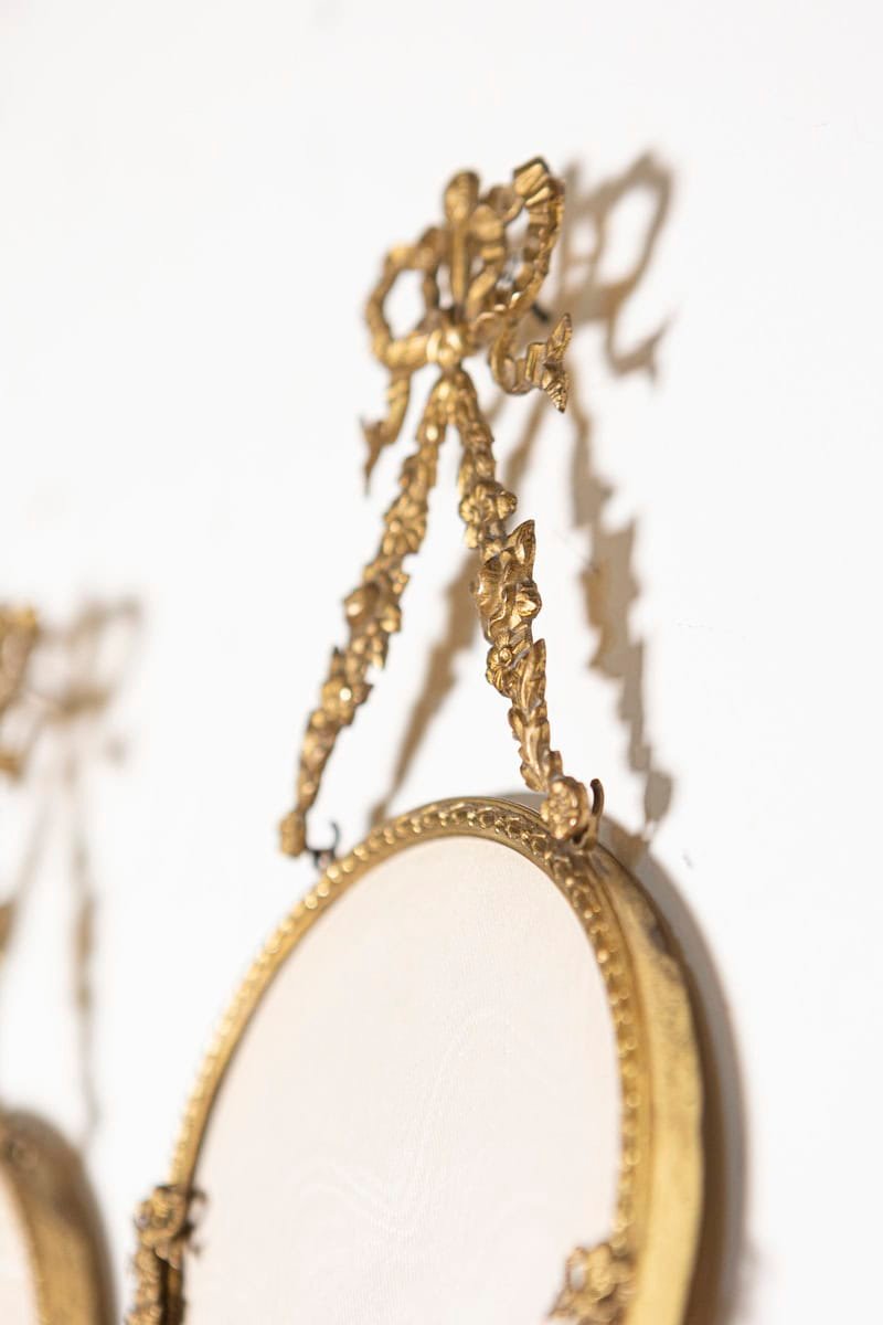 Pair of 19th Century Hanging Picture Frames - JAA