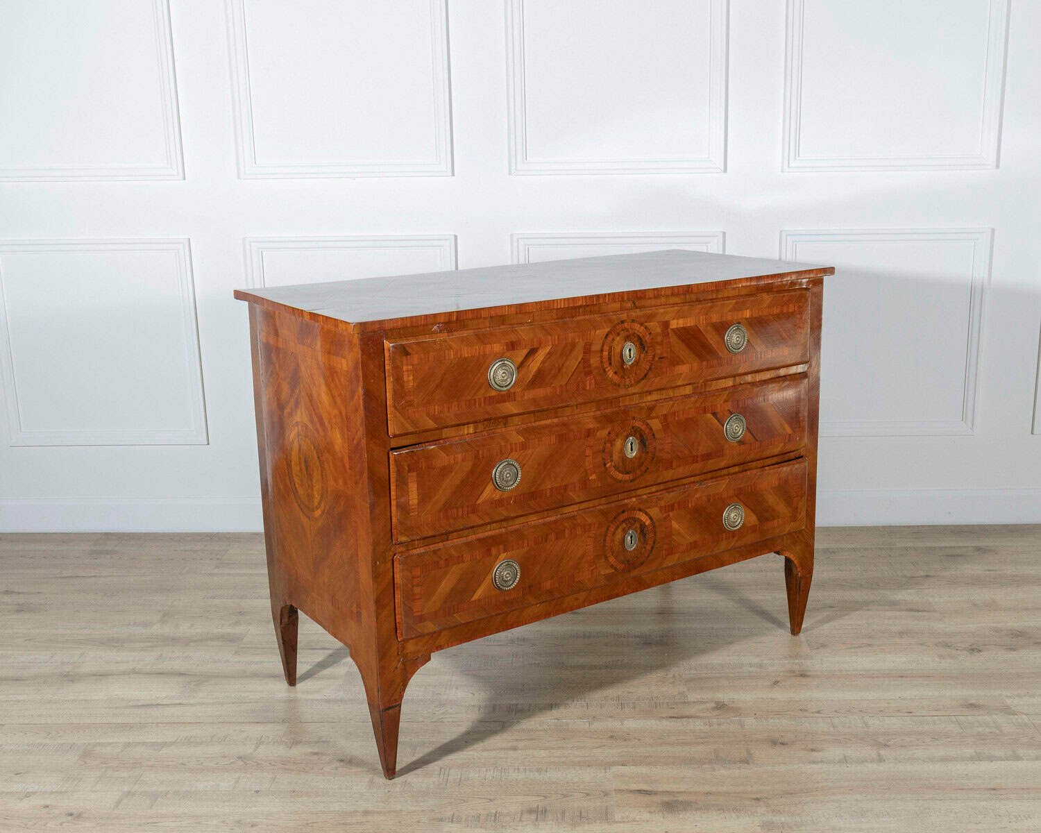 Italian Louis XVI Lombard Chest of Drawers in Cherry and Marquetry, Late 18th Century - JAA