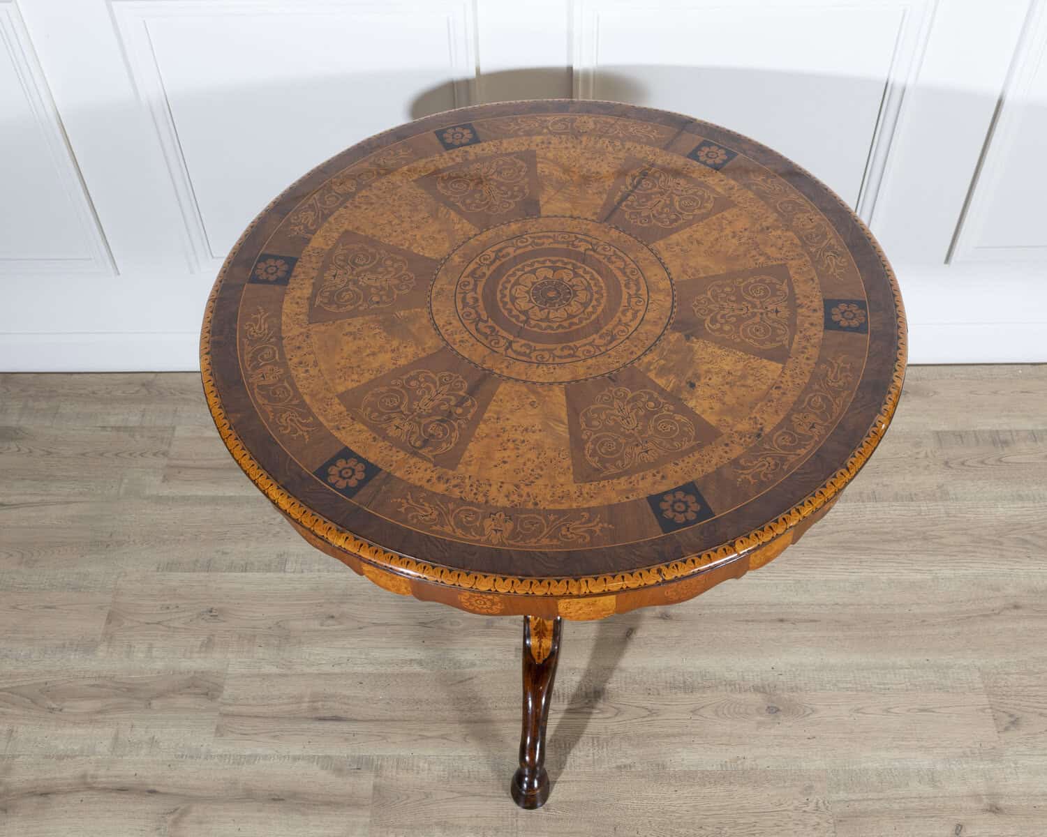 Italian Early 19th-Century Walnut Center Table with Fruitwood Marquetry - JAA