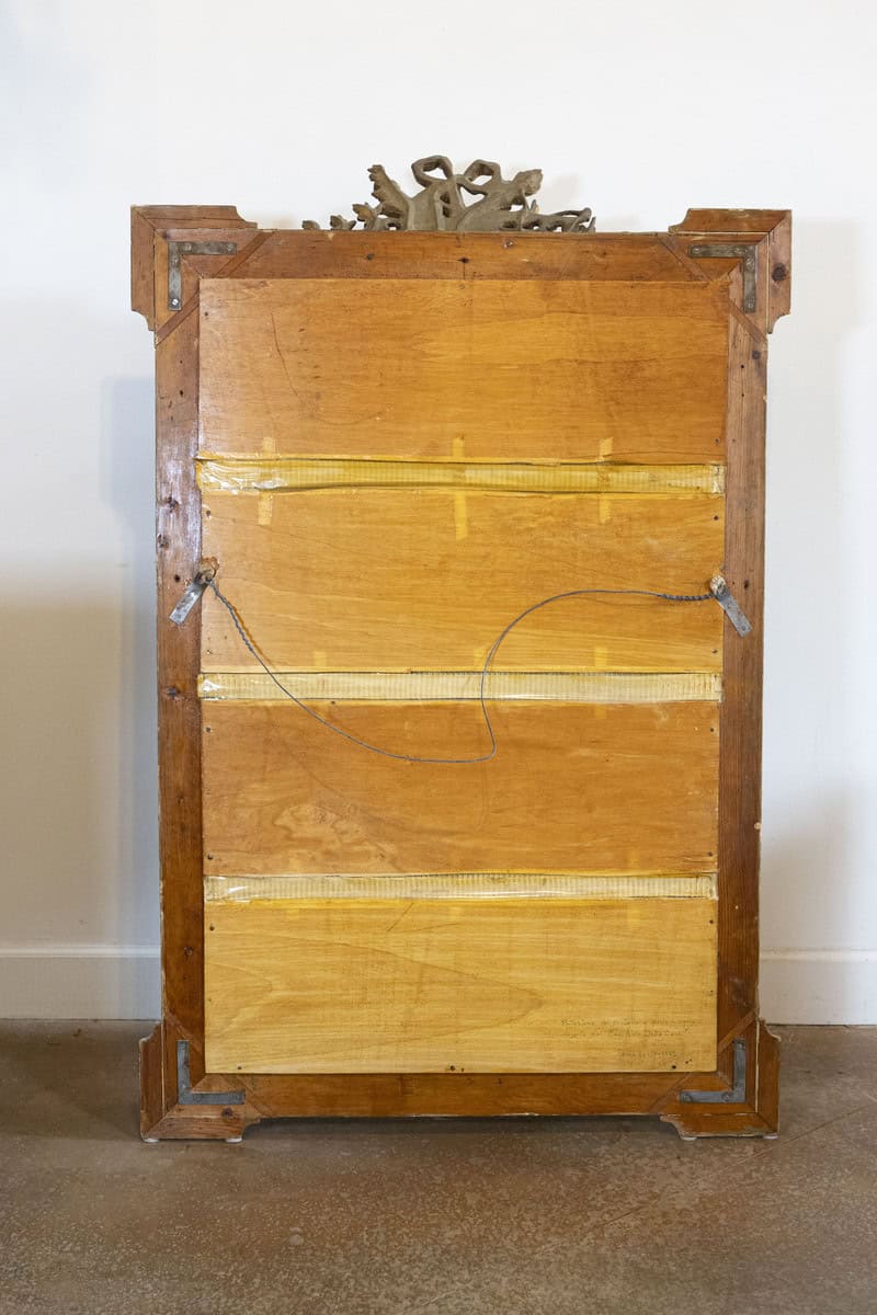 French Napoléon III 1870s Carved Giltwood Mirror with Hunting Trophy Crest - JAA