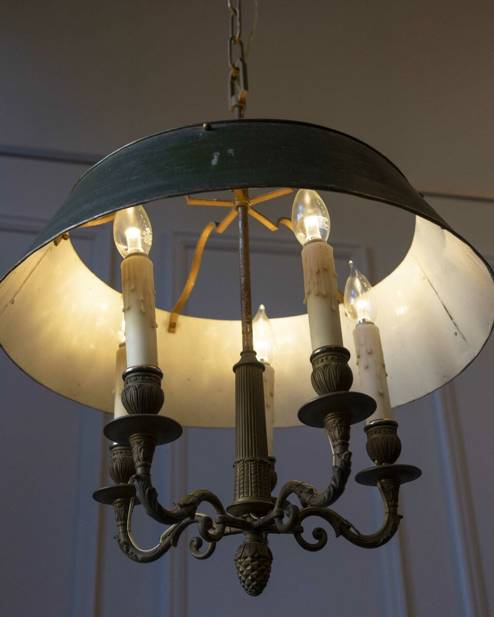 19th-Century French Bouillotte Chandelier in Tole and Bronze - JAA