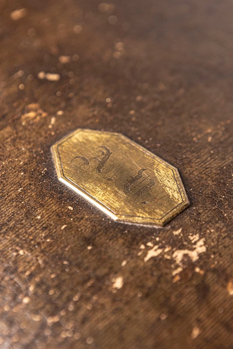 French Maison Gellée et Gainier Leather and Brass over Wood Decorative Box - JAA