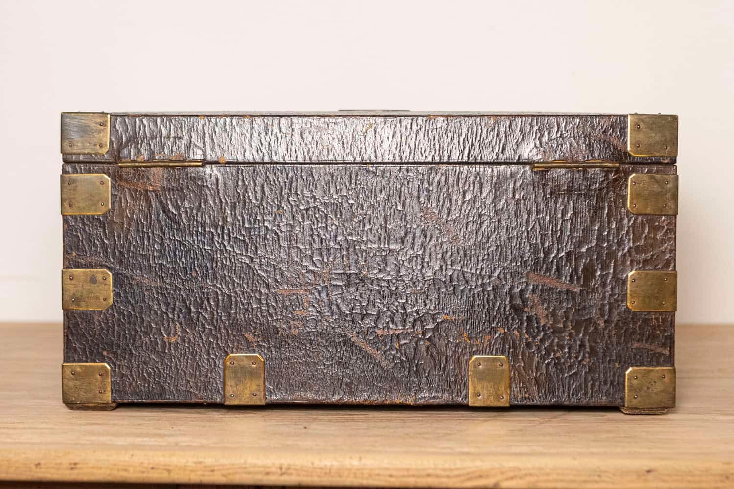 French Maison Gellée et Gainier Leather and Brass over Wood Decorative Box - JAA