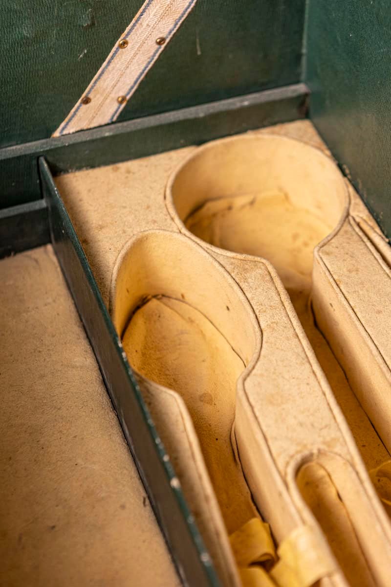 French Maison Gellée et Gainier Leather and Brass over Wood Decorative Box - JAA