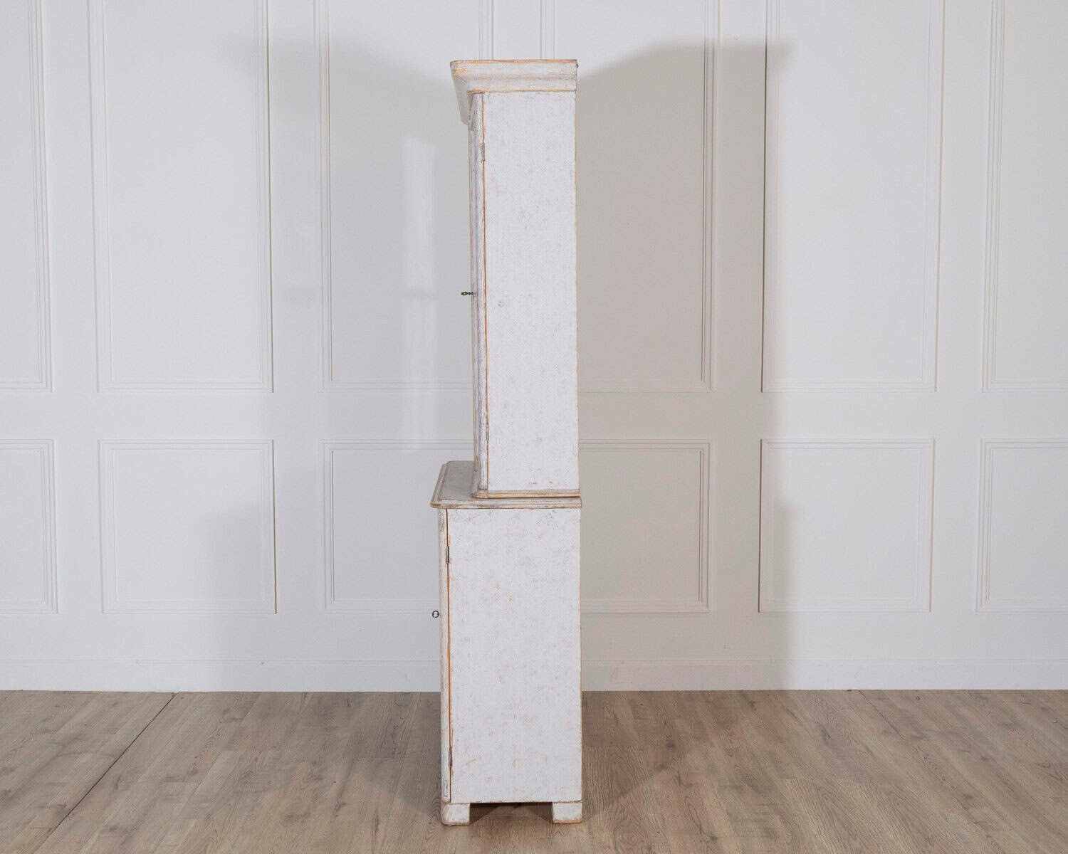 Swedish Late 19th Century Painted Bookcase with Glass Doors - JAA