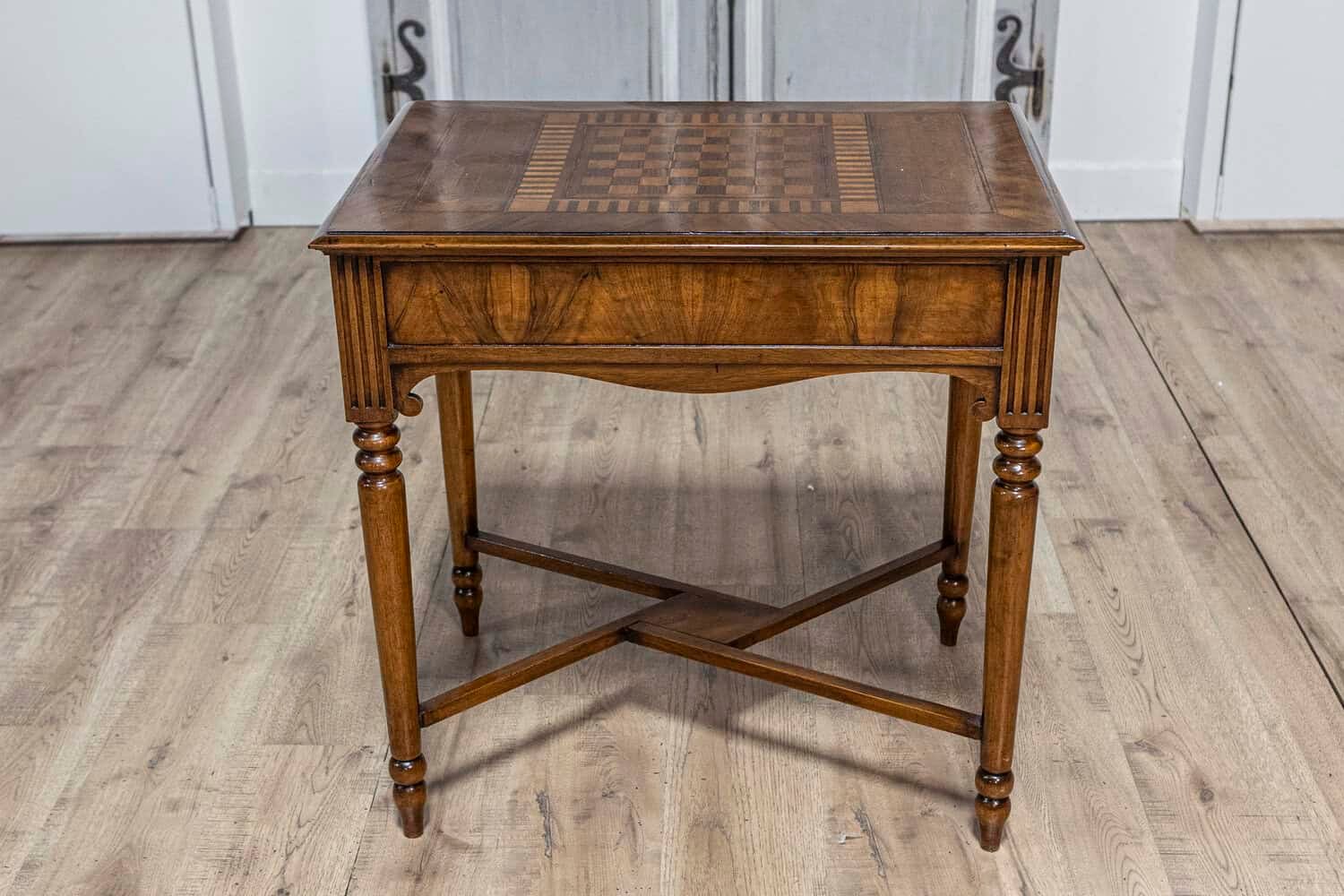 Italian 19th Century Walnut and Mahogany Game Table with Checkerboard Top - JAA