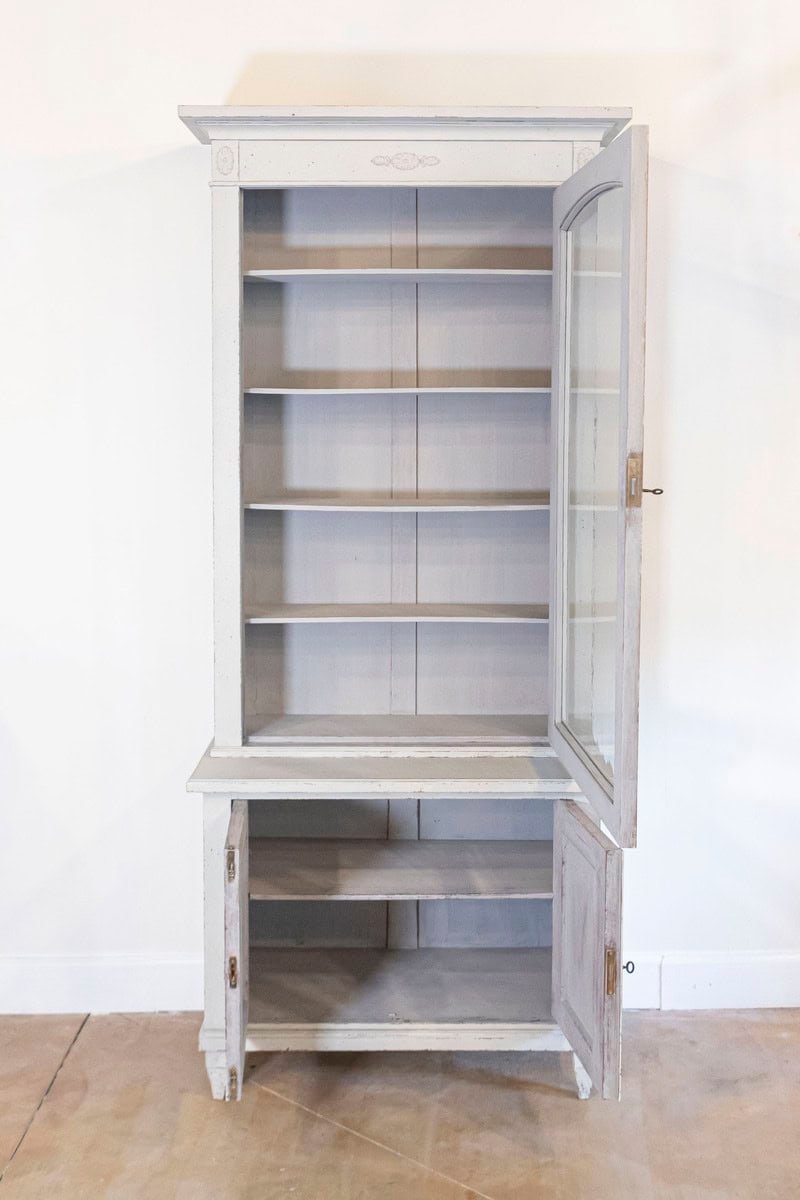 Swedish 19th Century Painted Wood Vitrine Cabinet with Glass Door and Rosettes - JAA