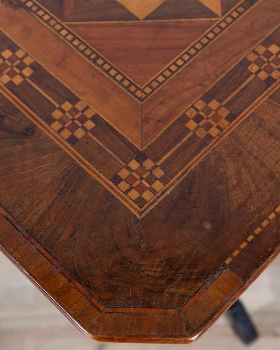 Small Italian Marquetry Table in Walnut, Rosewood, and Maple, First Half of the 19th Century - JAA