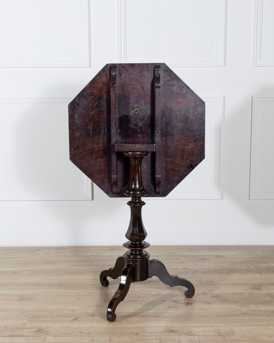 Empire Octagonal Sail Table in Walnut with Precious Wood Veneer, Milan, Early 19th Century - JAA