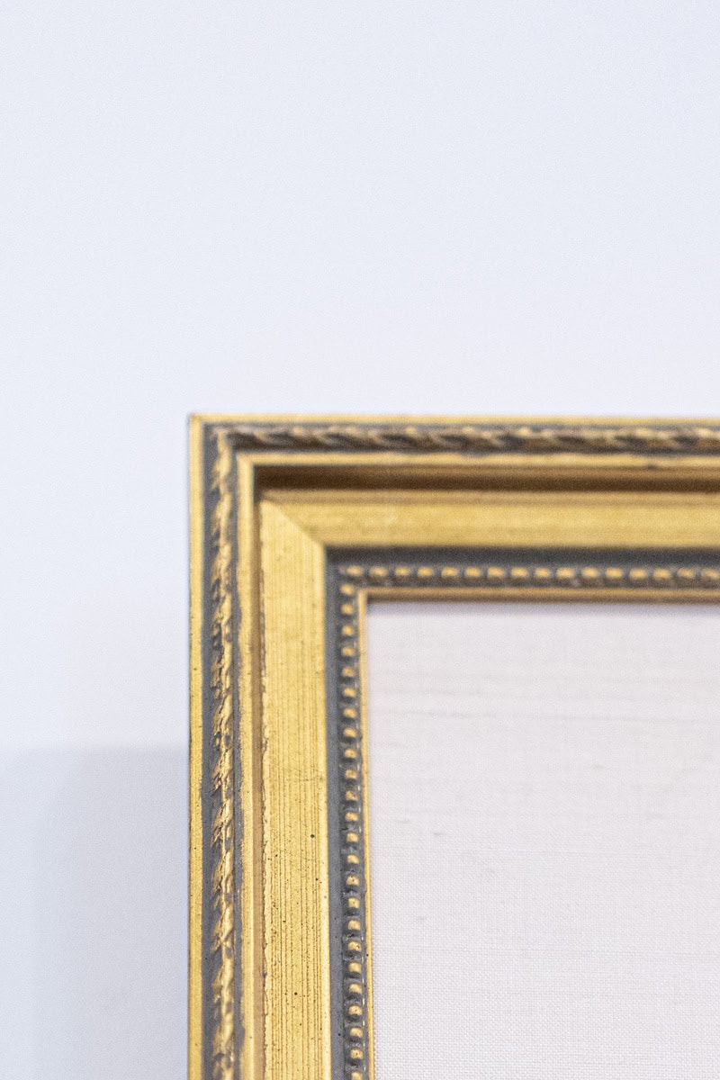 French 19th Century Framed Aubusson Oval Floral Tapestry in Giltwood Frame - JAA