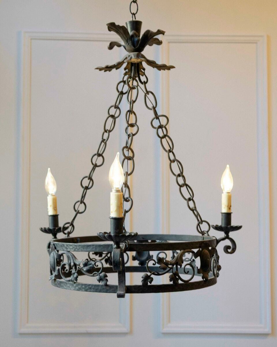 20th-Century French Wrought Iron Chandelier with Foliate Crown - JAA