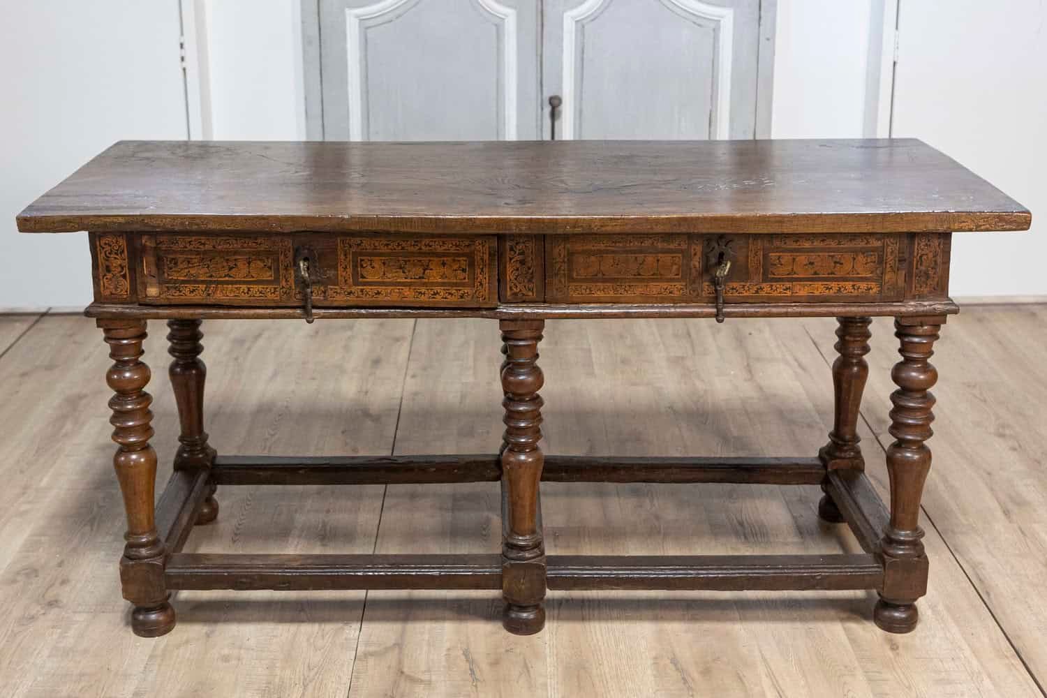 Italian Baroque Period Walnut and Ash 1690s Refectory Table with Turned Legs - JAA