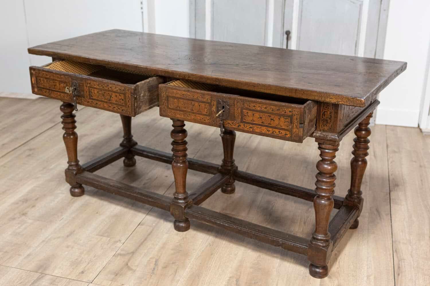 Italian Baroque Period Walnut and Ash 1690s Refectory Table with Turned Legs - JAA