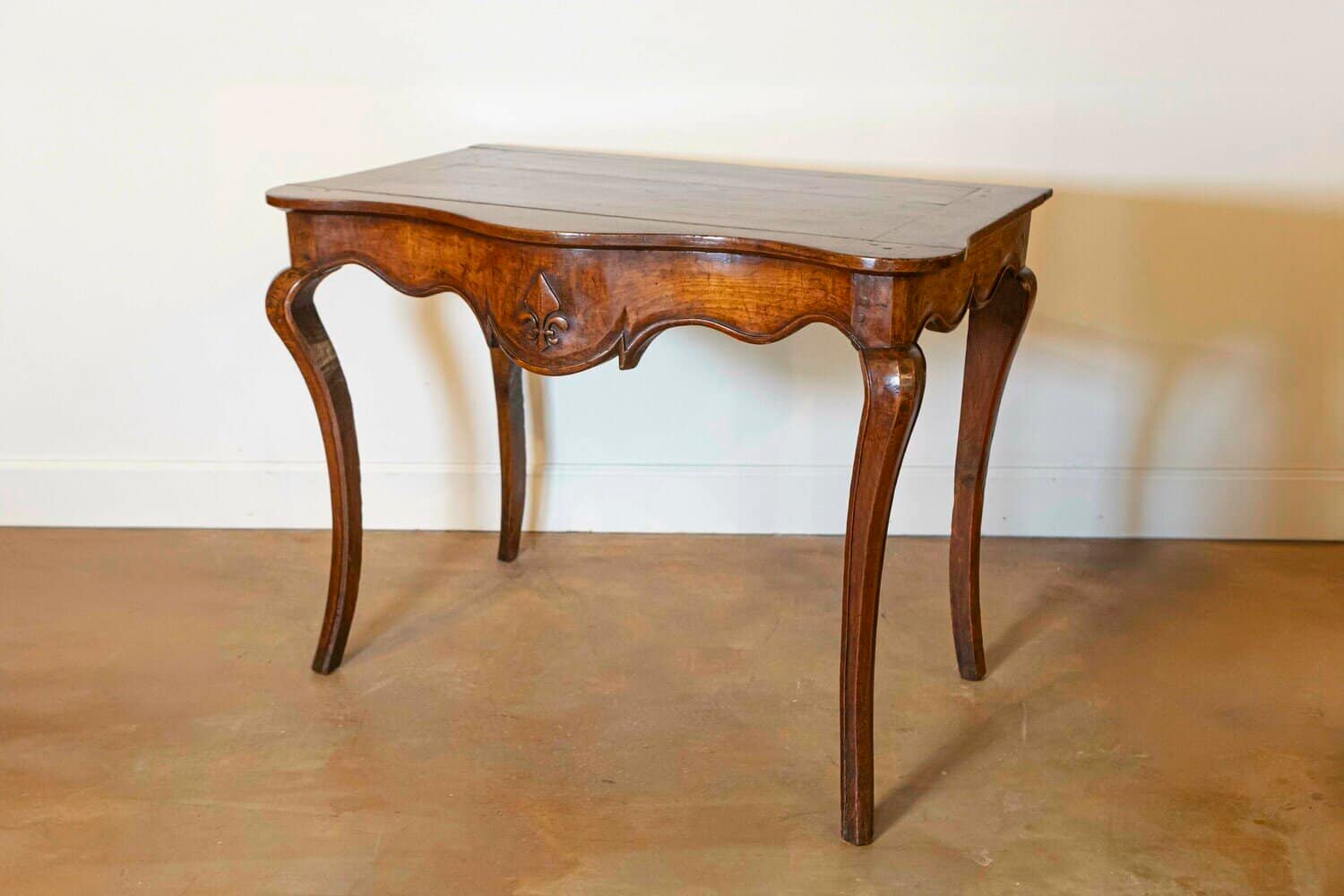 French 18th Century Louis XV Period Provençale Console Table with Fleur-de-Lys - JAA