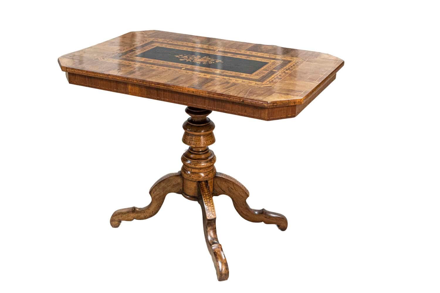 Italian 19th Century Walnut and Mahogany Center Table with Floral Marquetry - JAA