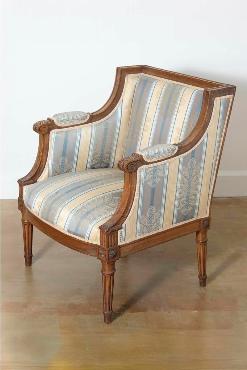 19th Century French Duchesse Brisse - JAA