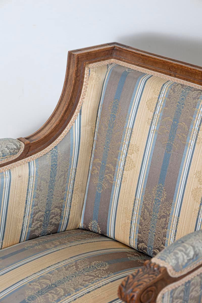 19th Century French Duchesse Brisse - JAA