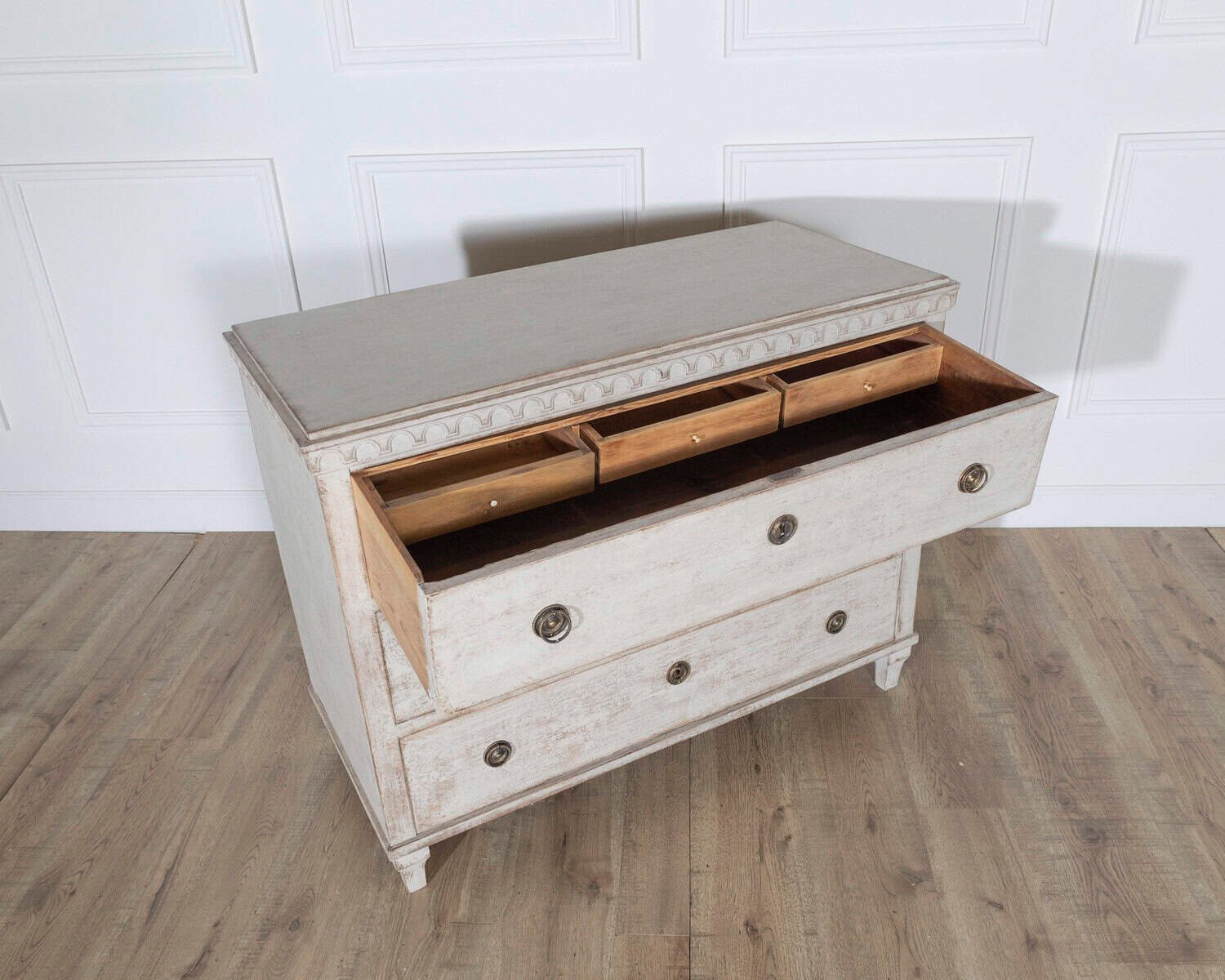 Swedish Chest of Drawers with Dentil Carving, Mid-19th Century - JAA
