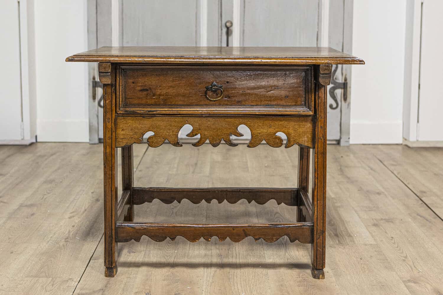 Italian 18th Century Walnut Side Table with Carved Apron and Single Drawer - JAA
