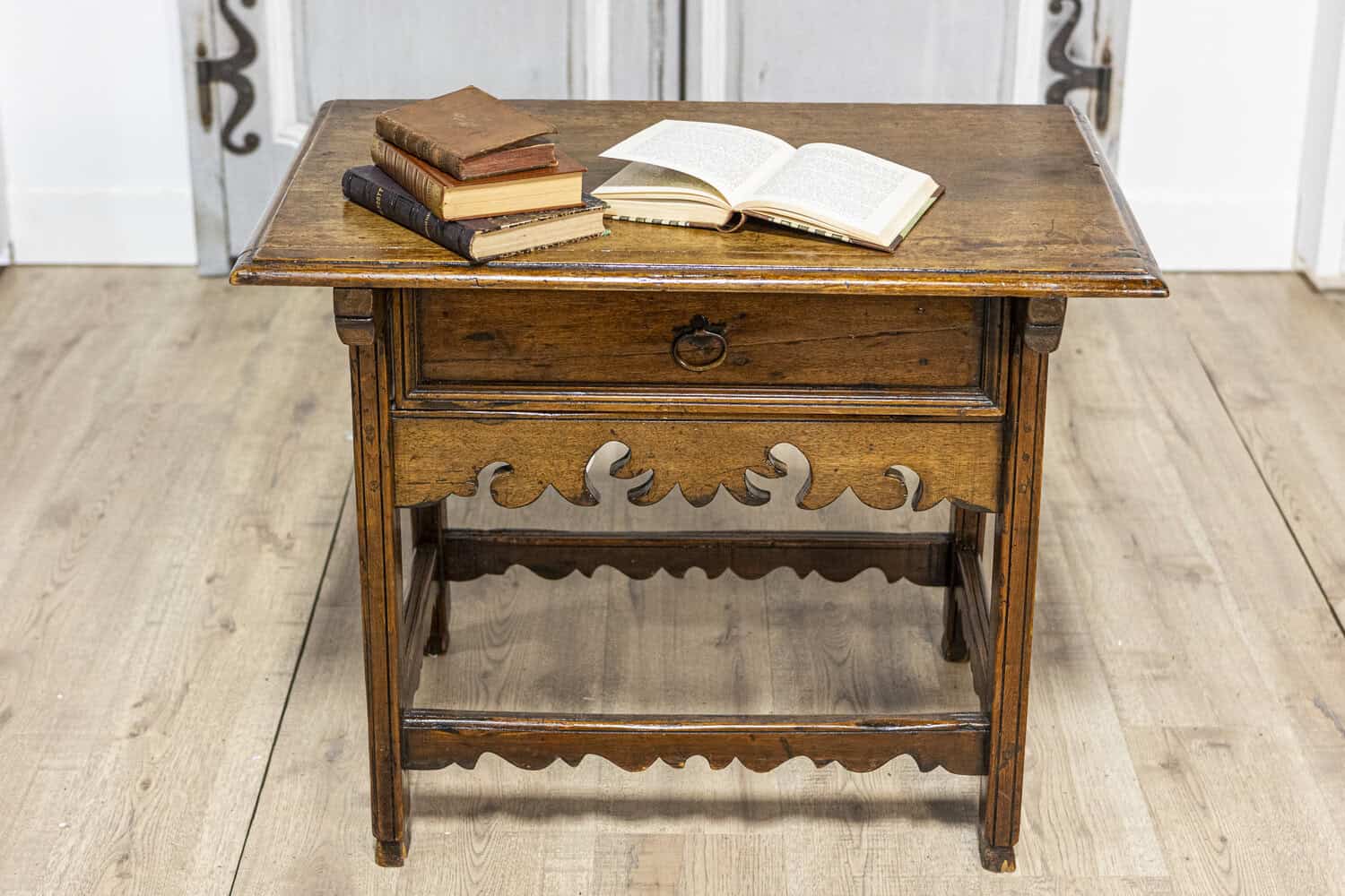 Italian 18th Century Walnut Side Table with Carved Apron and Single Drawer - JAA