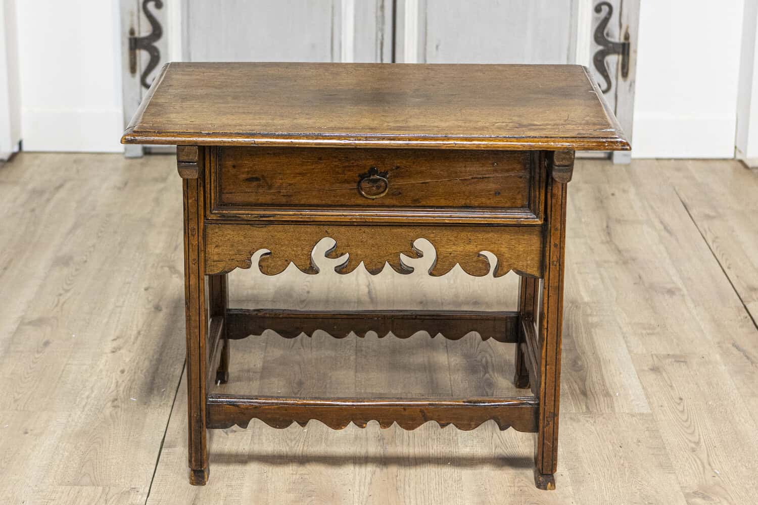 Italian 18th Century Walnut Side Table with Carved Apron and Single Drawer - JAA
