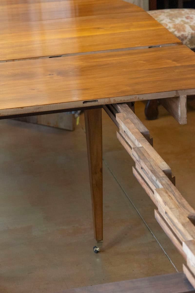 20th Century French Extension Dining Table - JAA